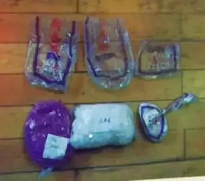 太可怕!做微商竟成毒贩!新型*品毒**“蓝精灵”出现,女孩小心了!