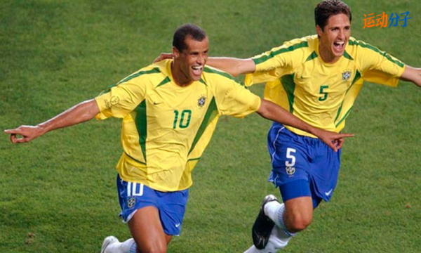 2002巴西3r组合,巴西3r组合拿到几次世界杯冠军