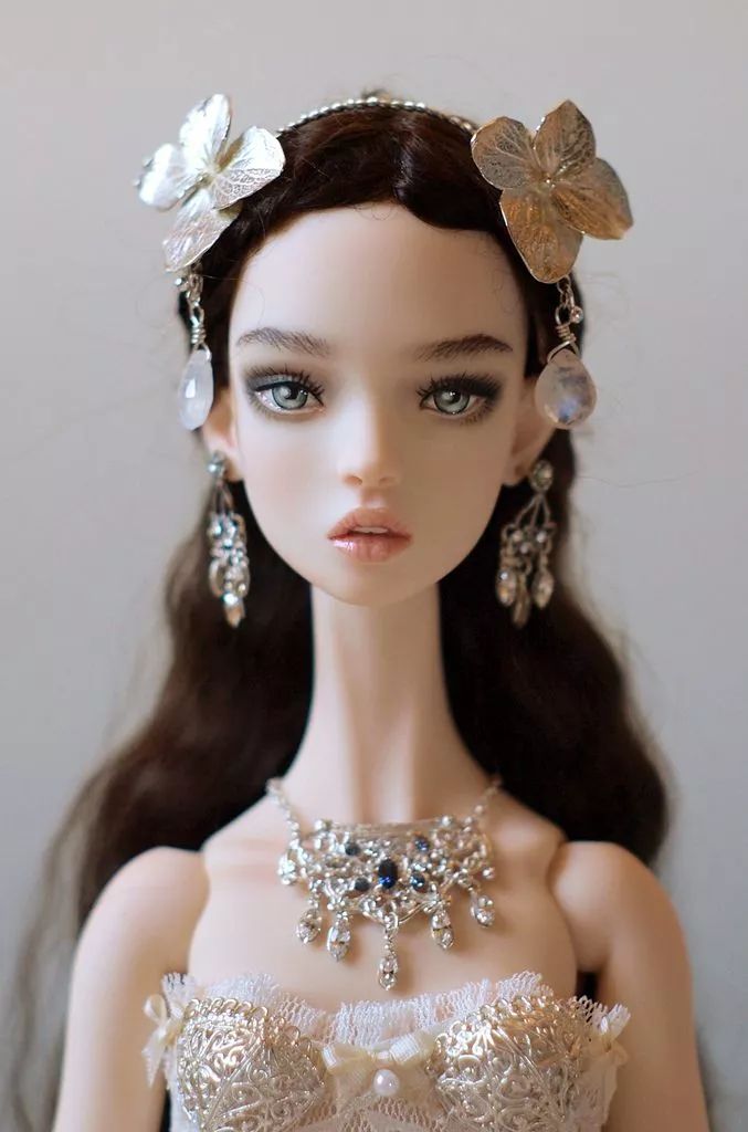 淇勭綏鏂秴鍙埍娲嬪▋濞冨皬濂冲,淇勭綏鏂┐鍎挎磱濞冨▋鐪熶汉