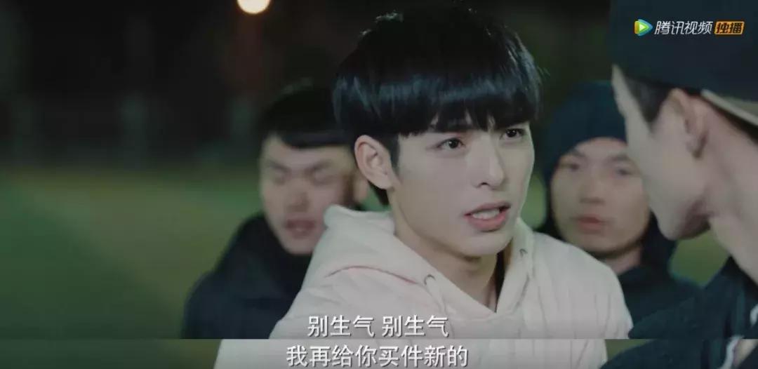 王皓轩宋继扬李泊文拍陈情令花絮,王皓轩沙海陈情令反差