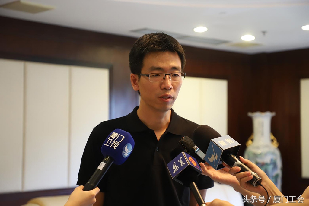 厦门市集美区总工会选举台湾职工任兼职副主席