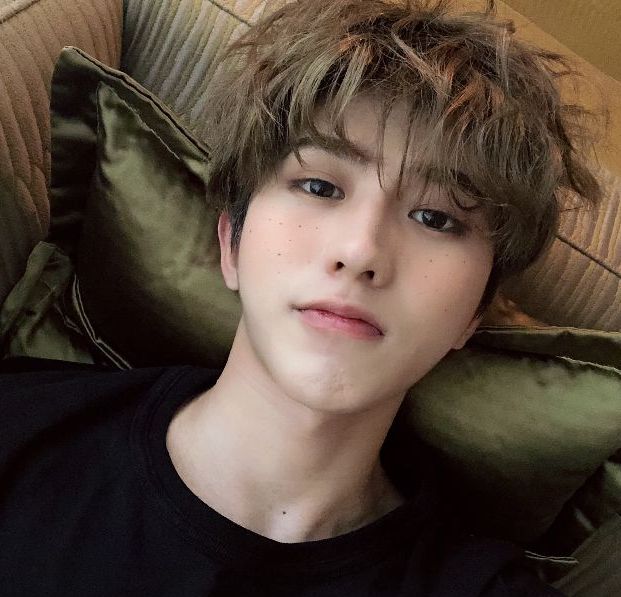 彩妆潮流趋势发布秀,2023年彩妆流行趋势