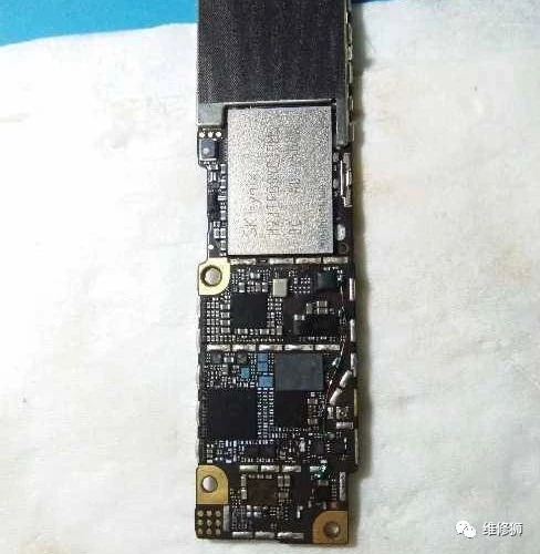 iphone6怎样强制重启,iphone6不停的重启程序