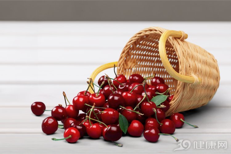 樱桃和车厘子有什么不同,樱桃与车厘子之间的区别