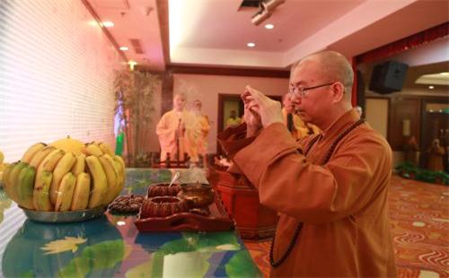 学诚法师入狱照片,学诚法师破戒