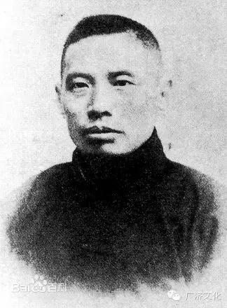 鄂东名校梅川高中的超人楼