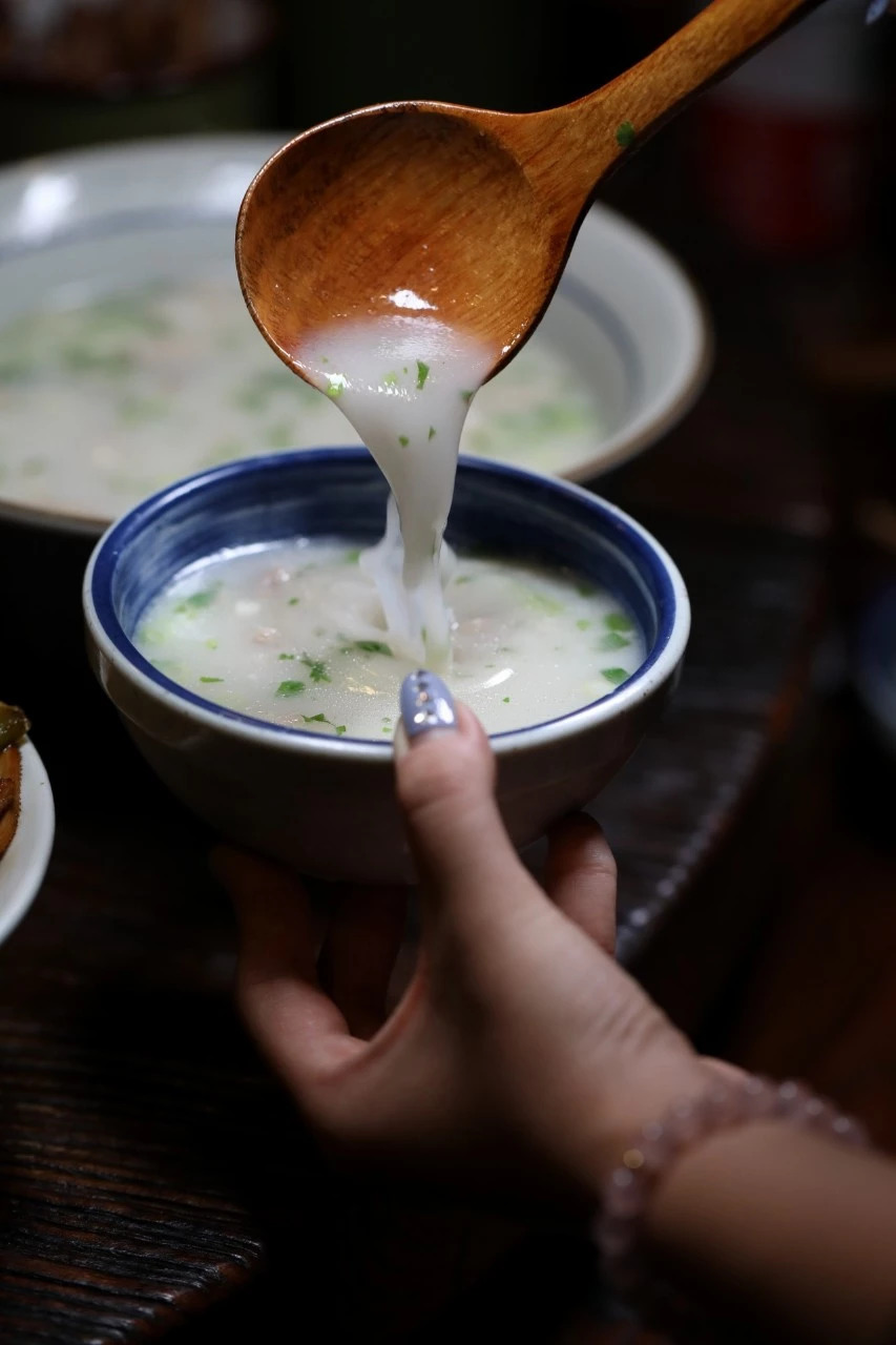 藏在唐山街的店,主打济宁风味罐羊,专治各种没胃口和不高兴!