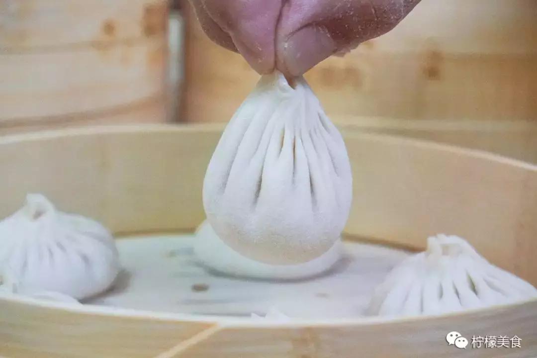 包子捏18个褶慢动作,捏包子的10种方法