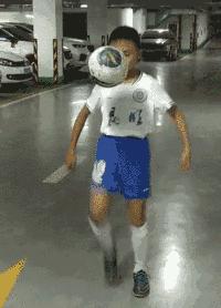 25名赴英国曼城学习的中国足球少年,后来怎么样了?