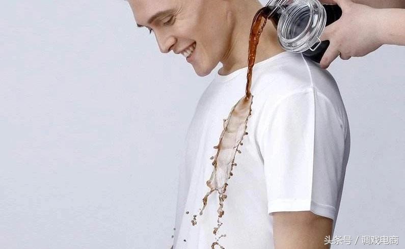 把衬衫当防晒衣穿,衬衫加防刺服