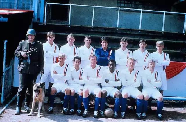 他们可以随时跨界，但无人能替代他们