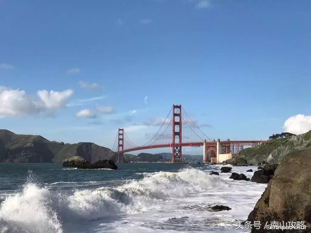 去这些地方“不穿衣服”才是正经事儿！全球最让人激动亢奋10海滩