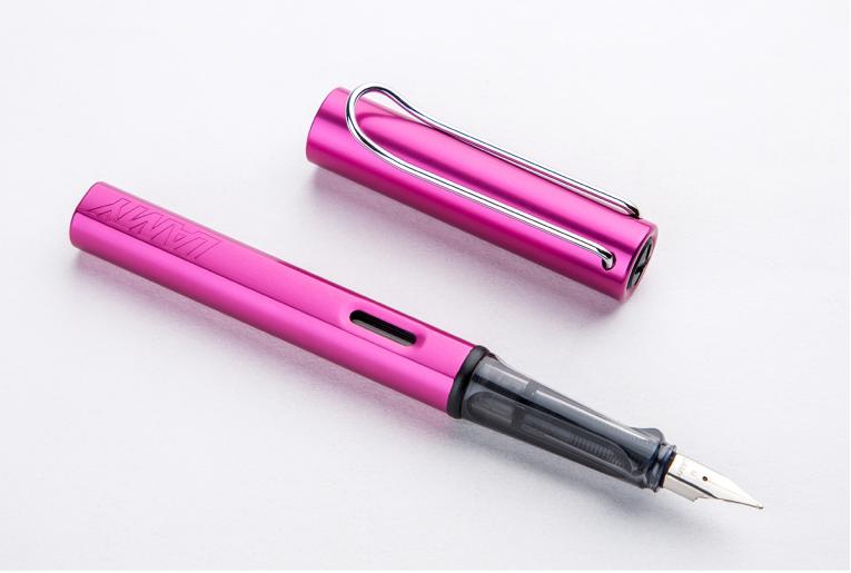 开学季又双叒来了，就问家长一句：这些爆款文具买了吗？