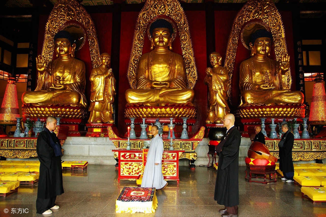 去寺庙踩门槛了怎么办,去拜佛为什么不能踩门槛