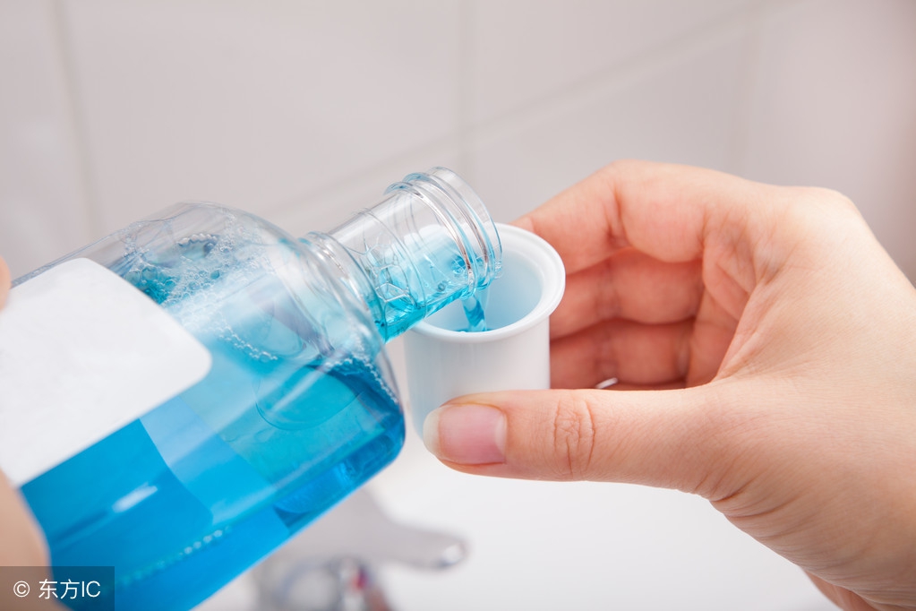 脚气痒臭用什么泡脚,脚气脚痒可以擦大蒜吗