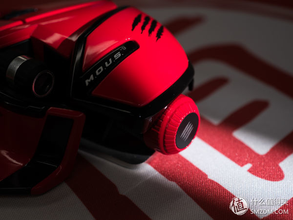 赛博朋克撞色鼠标测评,赛博朋克风发光线条