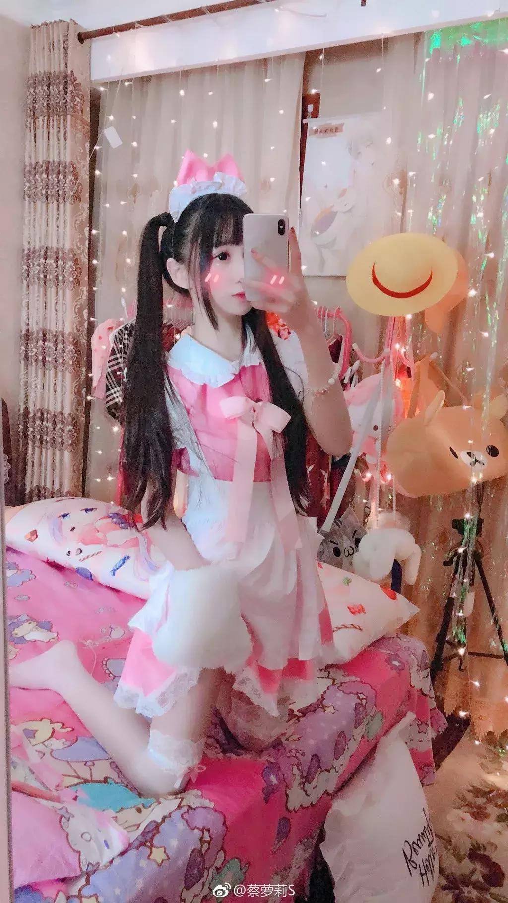 曾经刷爆抖音的成都小甜甜,拜金女小甜甜