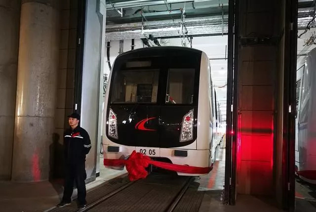 长春轨道3号线各站首末时间表,长春轨道交通3号线与2号线换乘