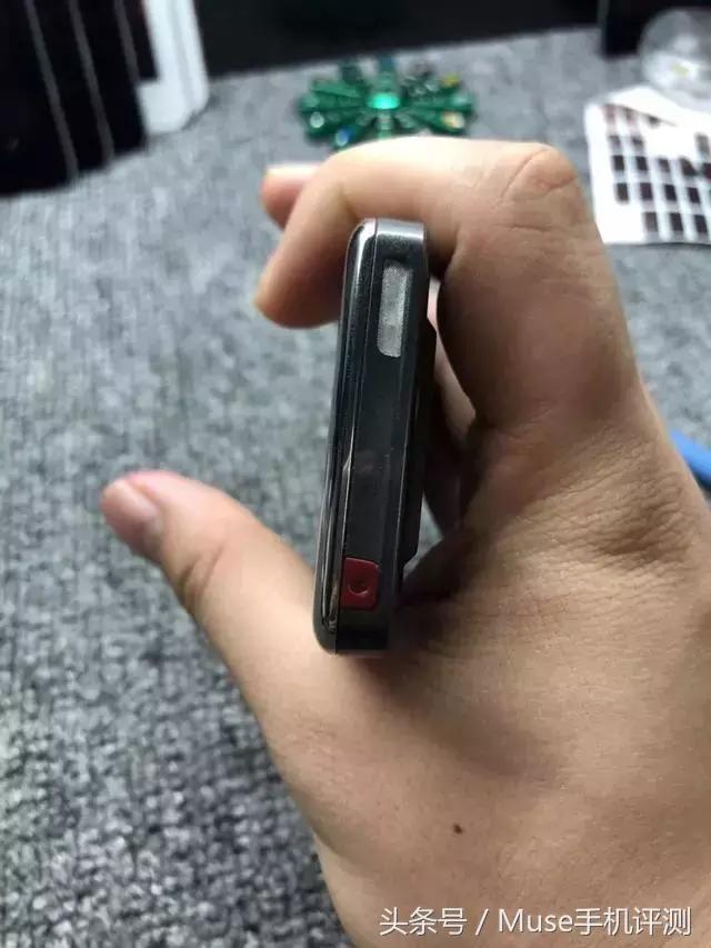 诺基亚一代神机5230,一代经典神机诺基亚按键机