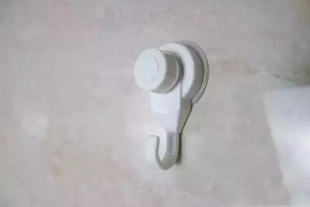 挂钩易掉教你一招挂再重也不会掉,挂钩总是掉