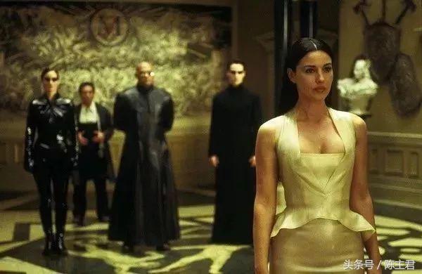 她是全球公认的最性感女神，“裸露”却不情色的人间*物尤**！