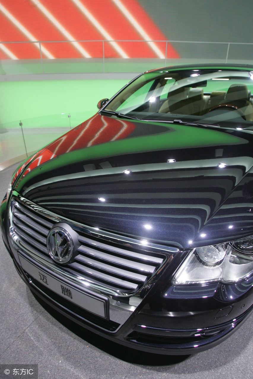 13年迈腾1.8t豪华版现在值得买吗,17年迈腾1.8t豪华版二手车多少钱