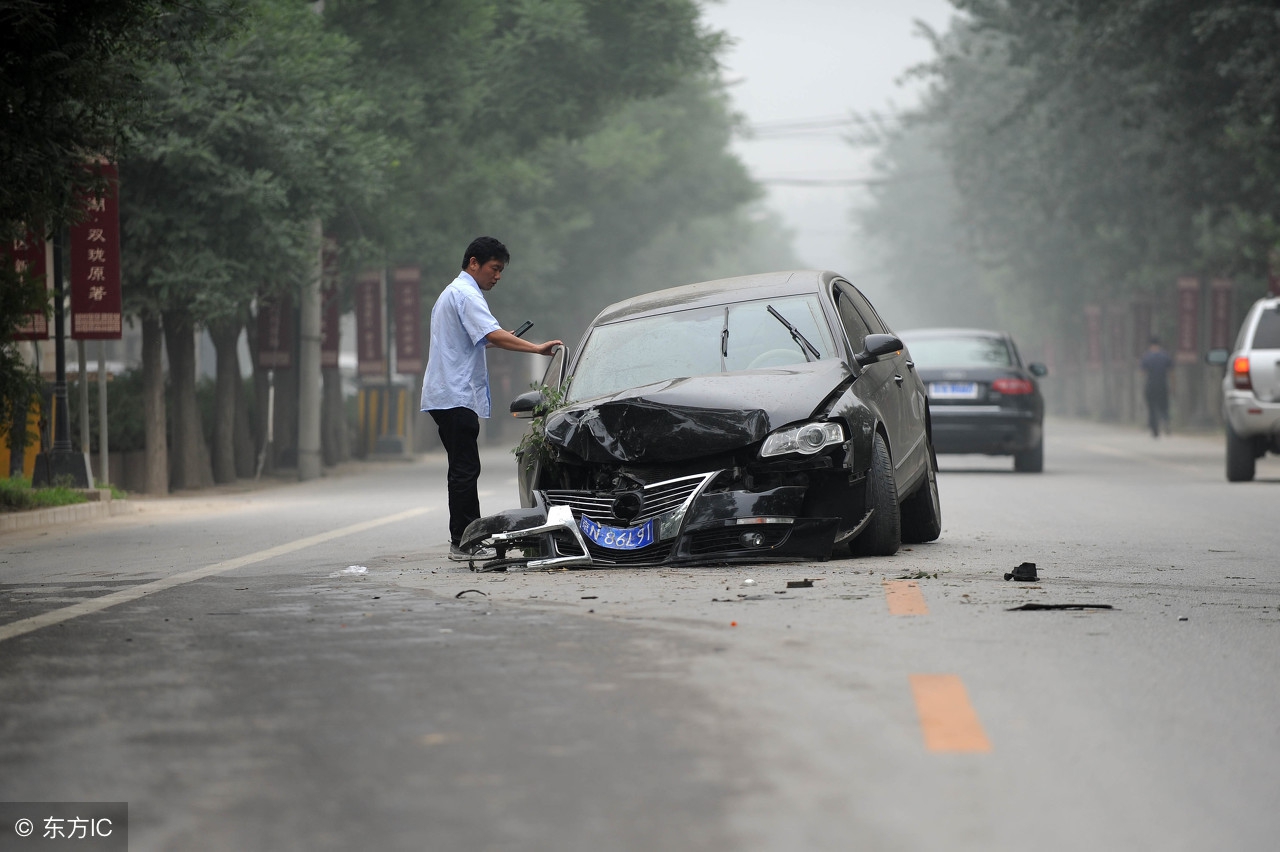 13年迈腾1.8t豪华版现在值得买吗,17年迈腾1.8t豪华版二手车多少钱