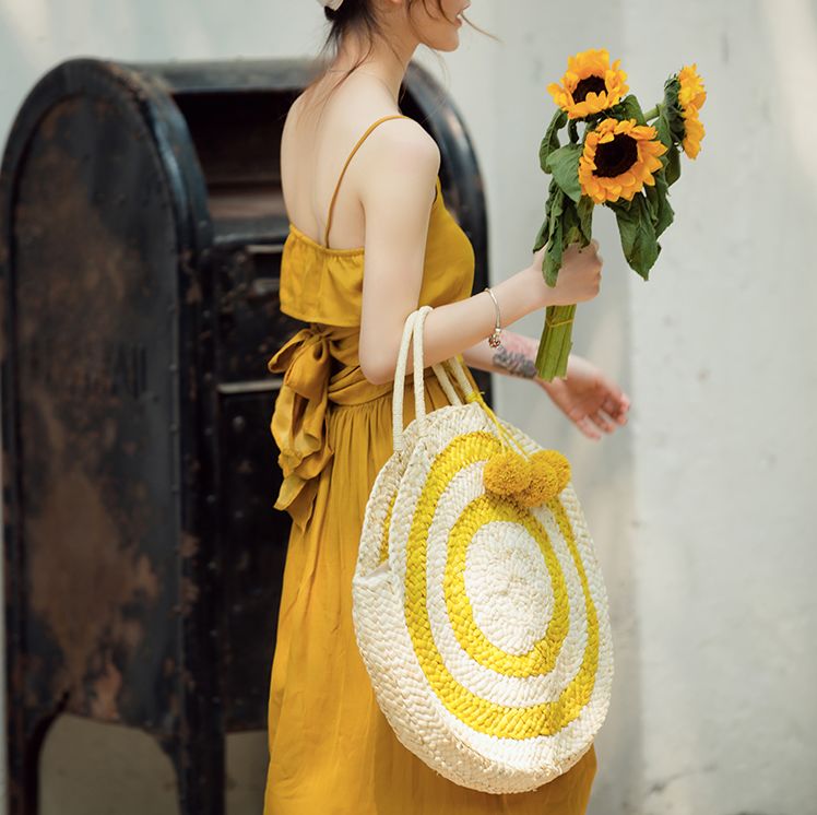 上学通勤斜挎大包包推荐,学生党平价大包包店铺推荐