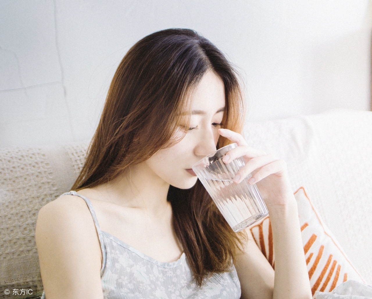 3个技巧帮你淡化法令纹,法令纹川字纹鱼尾纹怎么消除最快