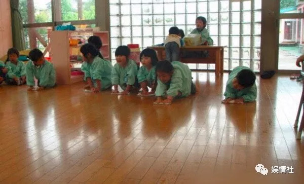 侧空翻、倒立行走、十级跳箱，日本幼儿园“变态”课甩我们十条街