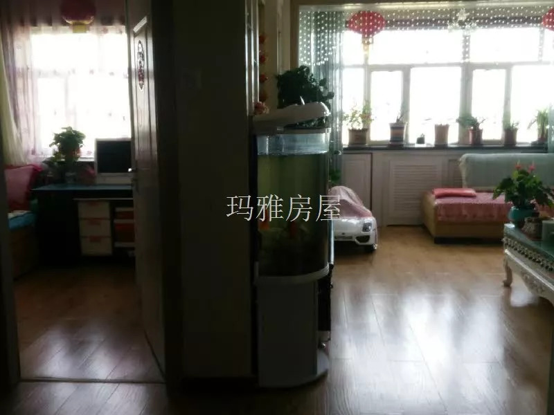 石河子精装修房出售,石河子房源三室一厅