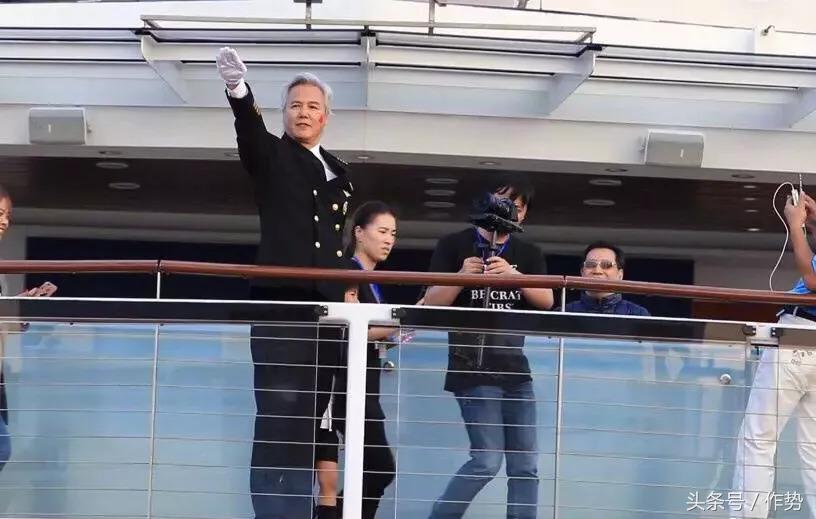 古装女神张庭，是怎么变成假鬼假怪的微商女王的？