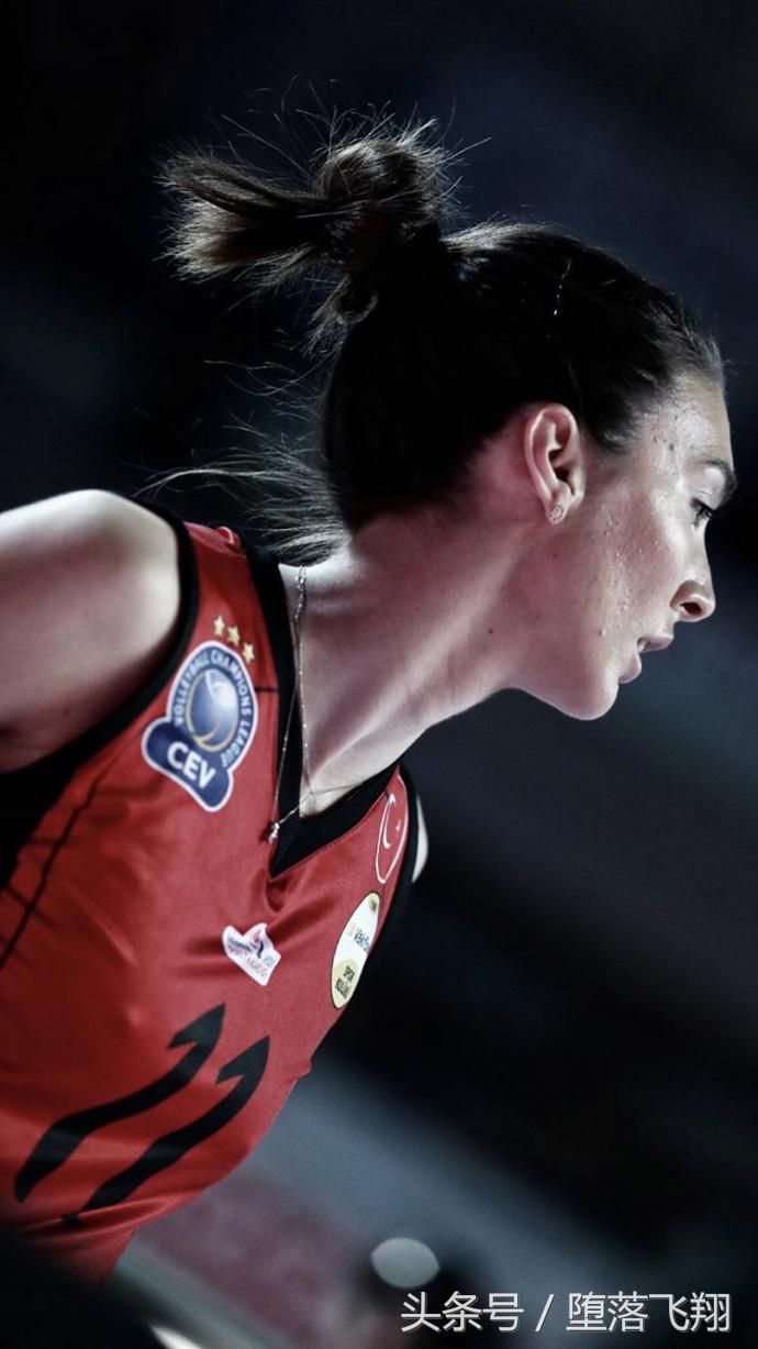 最美二传郎平姚迪,朱婷巅峰时期瓦基弗银行