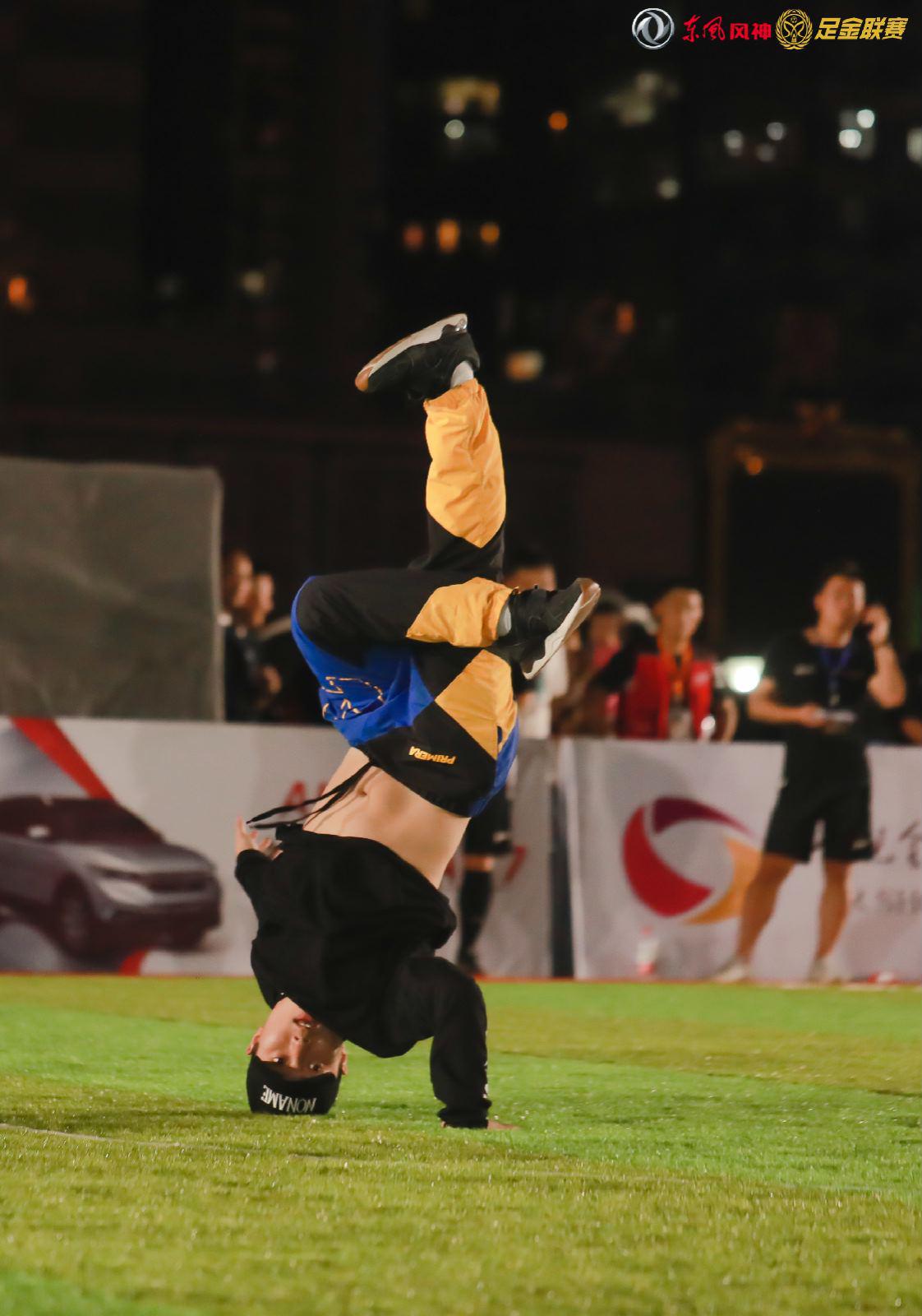 娓濅紬涓嶅悓璺宠垶鐩存挱,娓濅紬涓嶅悓鐩存挱