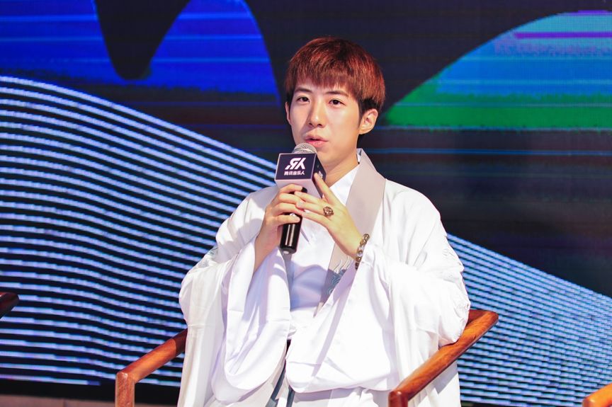 从圈地自萌到日趋火热，古风音乐如何追逐“月亮”与“便士”？