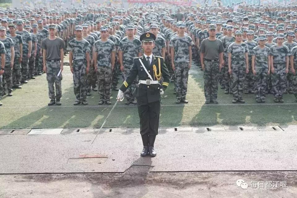 九月，我们开学啦！把天府故事读给世界听……