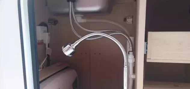 房车改装纪实视频,房车改装全过程带讲解