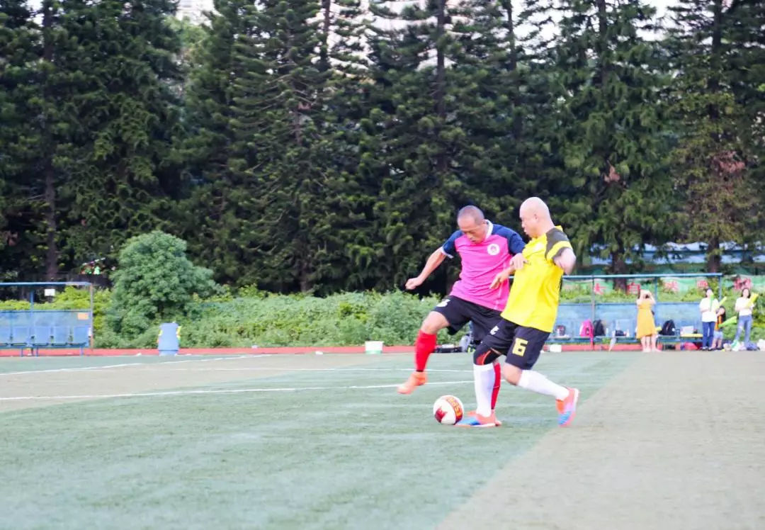 足球友谊赛有多快乐,足球友谊赛简报