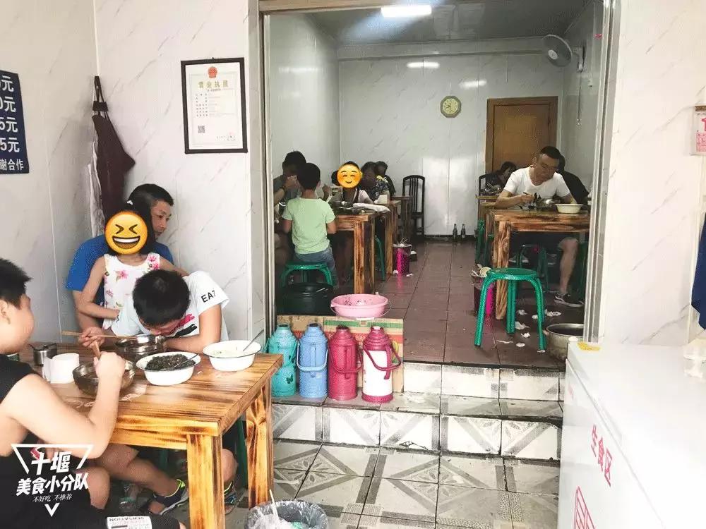 13年只卖4种面，三堰河道边的老阮，叱咤整条早餐街