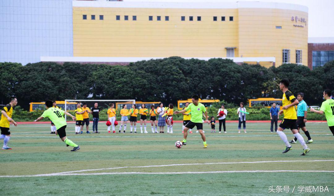 增进友谊，体验快乐——学威国际商学院第三届足球友谊赛进行时
