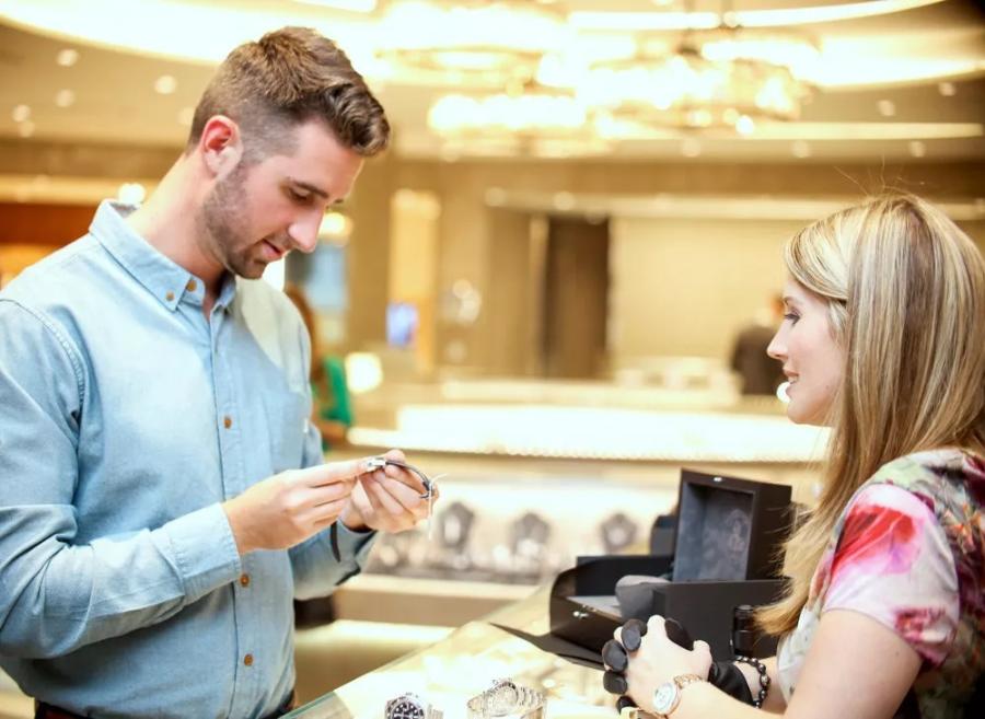 欧米茄海马和黑水鬼,欧米茄海马vs劳力士潜航者