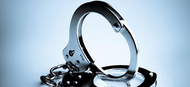 冒充军官和国家干部诈骗案,男子冒充军官诈骗400判刑几年