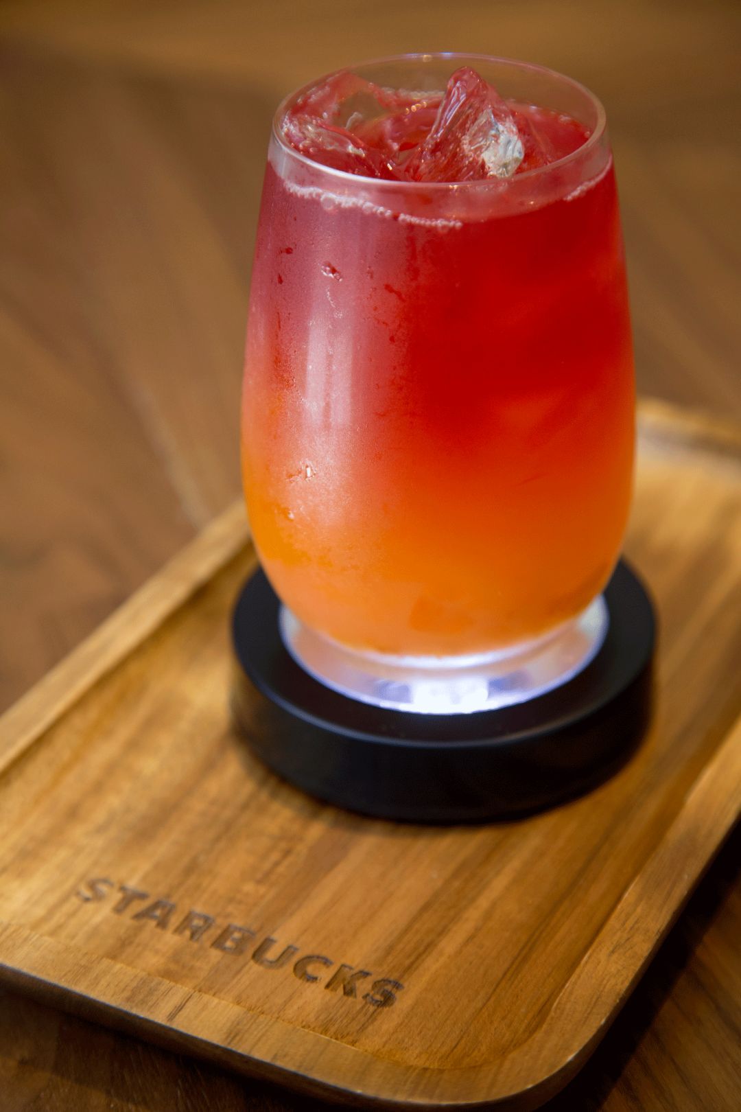 探访星巴克门店,首家社区星巴克