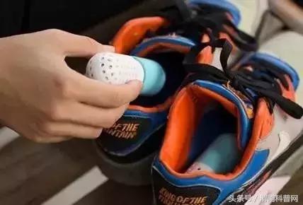 鞋子穿得脚臭有什么办法除臭,新鞋子穿几天鞋子臭脚臭怎么办