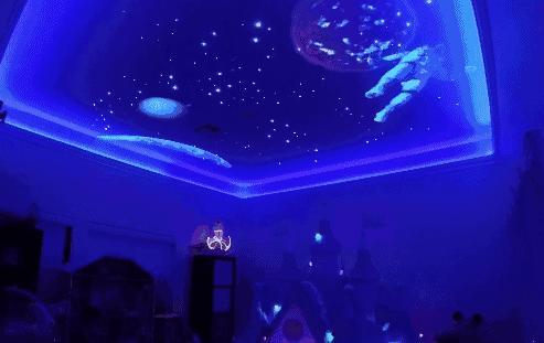 女儿的房间被改成儿童房,爸妈把女儿们的房间改成乐园