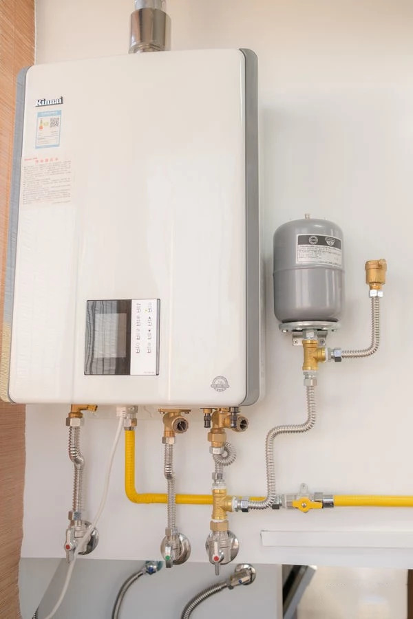 热水器选不选免清洗内胆,热水器没选对每次洗澡都遭罪