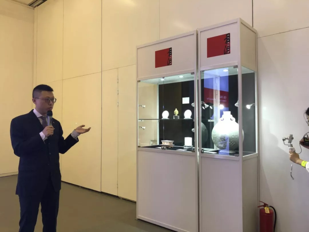 谁说高端大气就顾不上性价比?让嘉德香港来告诉你