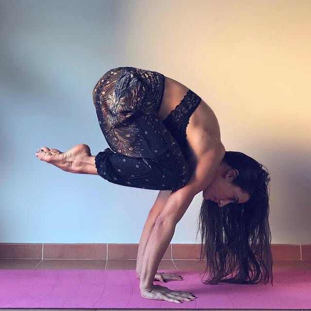 中老年经络瑜伽每天必练10个动作,五行经络瑜伽完整版改善气血两虚