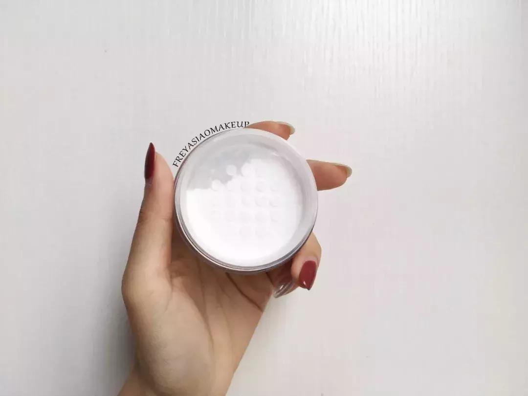 平价散粉定妆粉饼排行榜10强,定妆粉饼和散粉哪个更堵塞毛孔