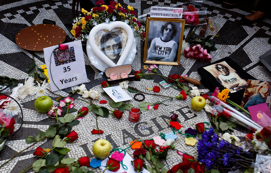 披头士乐队的约翰列侬个人介绍,披头士heyjude致敬约翰列侬